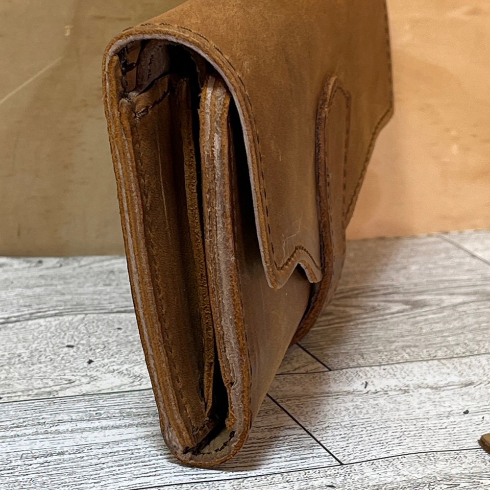 EUC Saddleback Leather Co Trifold Rustic Brown Tobacco Leather Wallet - Picture 13 of 17